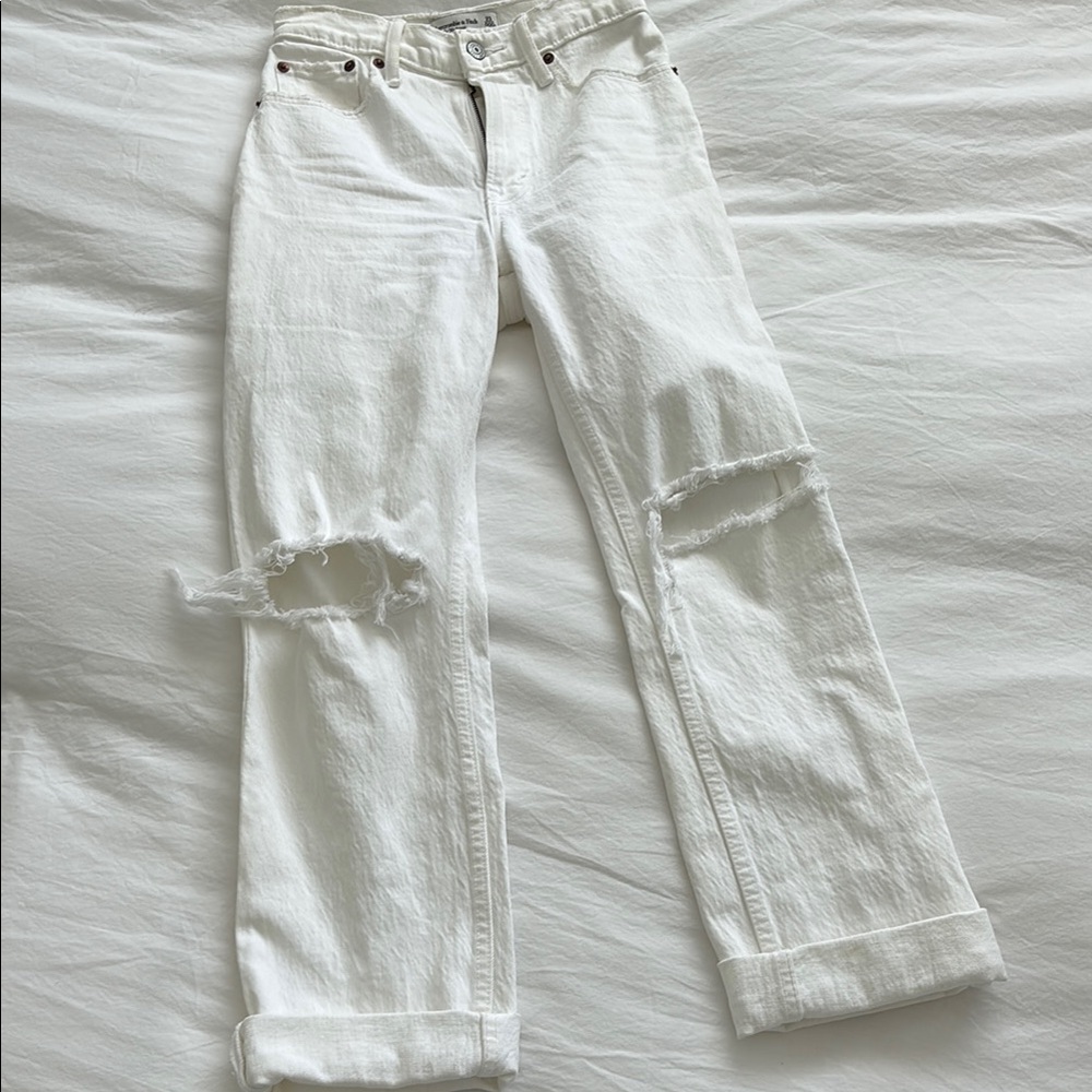 Abercrombie & Fitch 90s Straight Leg High Rise Jeans